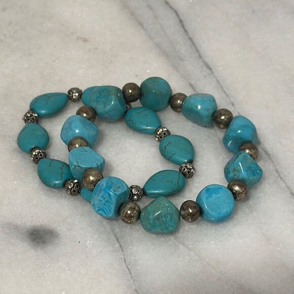 Turquoise Beaded Bracelet Set - Picture 7 of 8